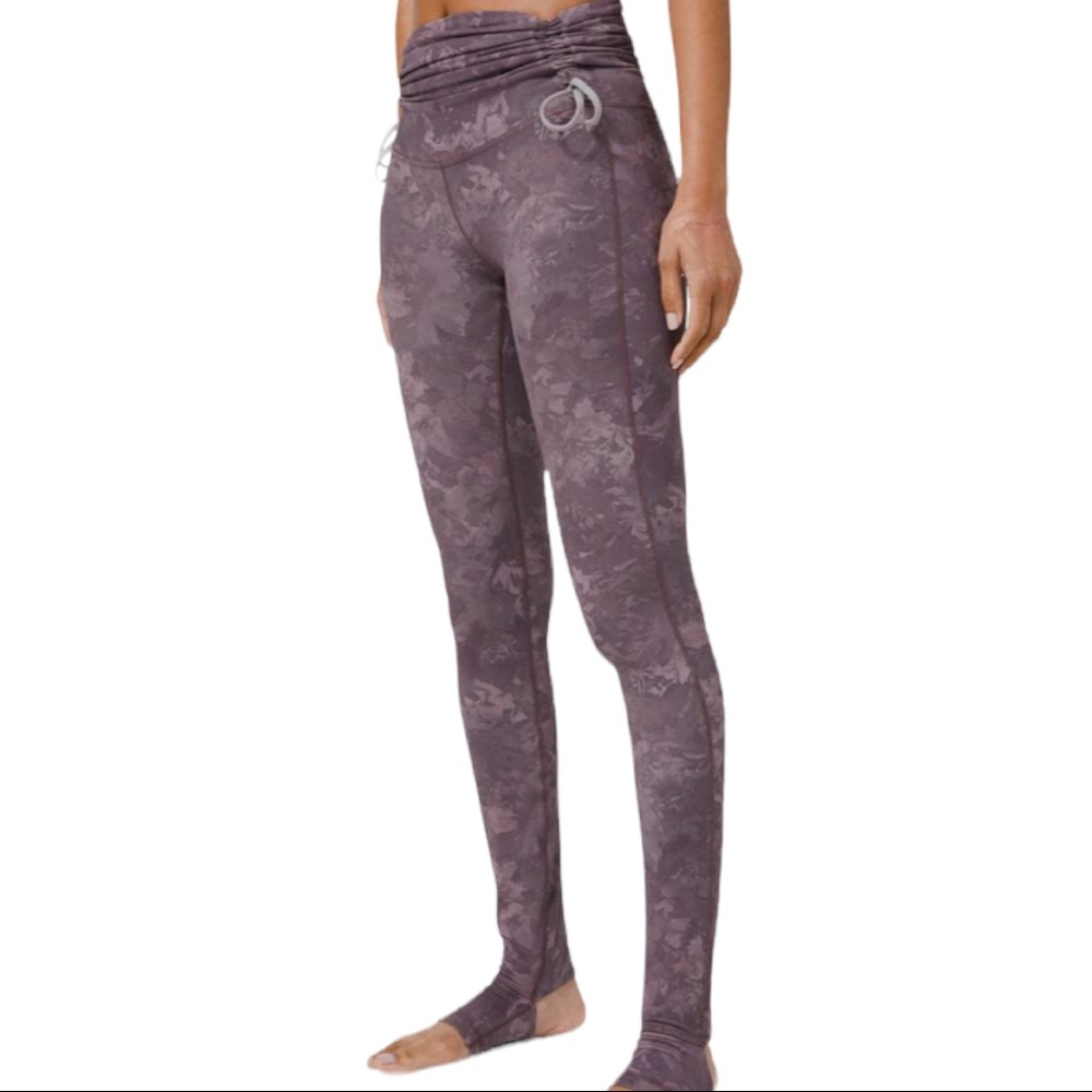 Lululemon Hug your Core Super High-Rise Tights size 4